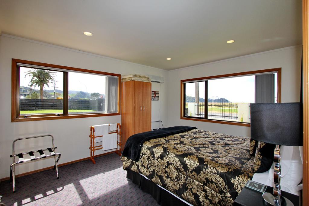 Absolute Beachview B & B Whitianga Oda fotoğraf